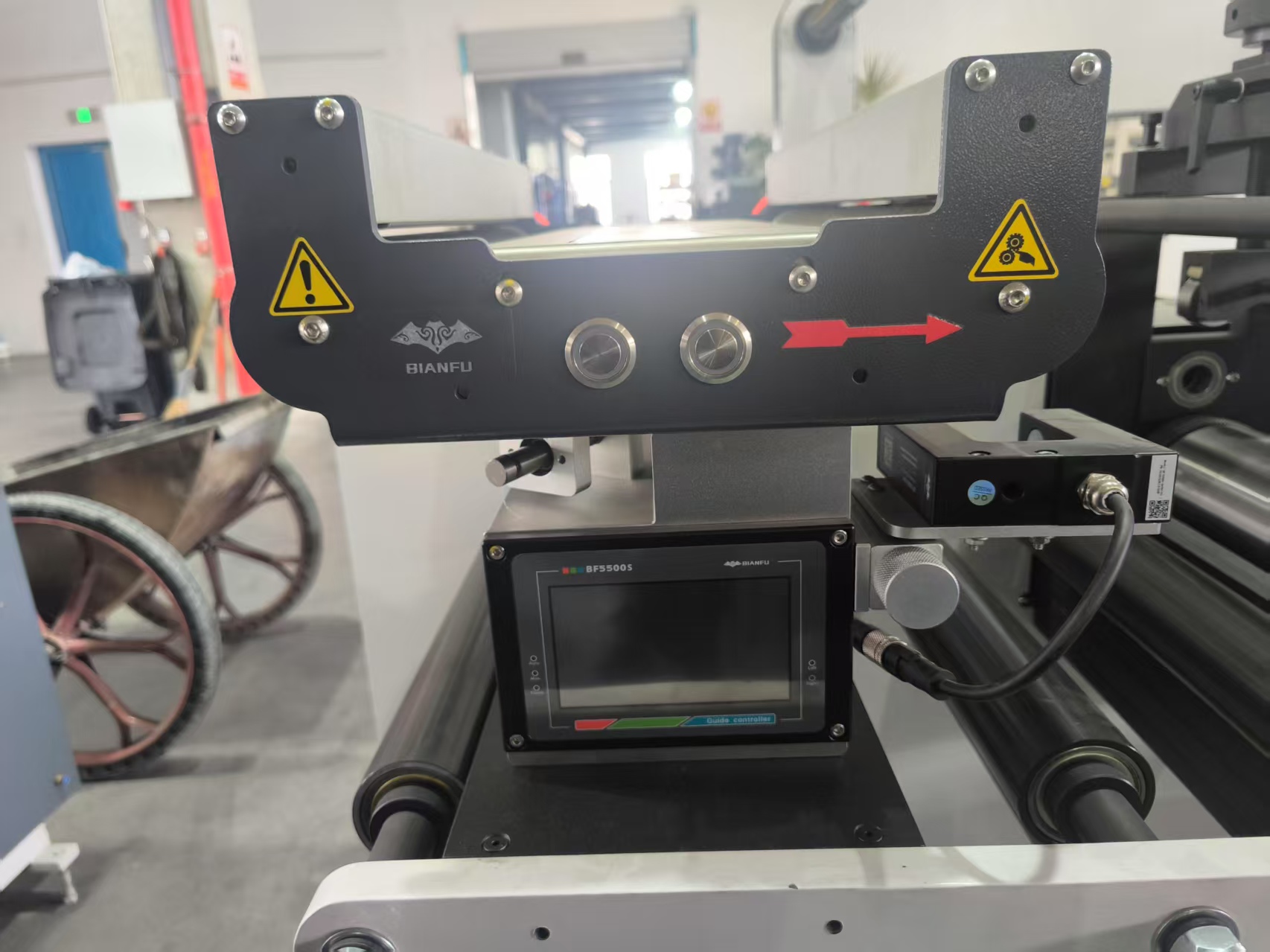 Factory Best Sale Automatic Rotary Die Cutting Cutter Tower Rewinder Slitting Label Adhesive Sticker Paper Processing Machinery