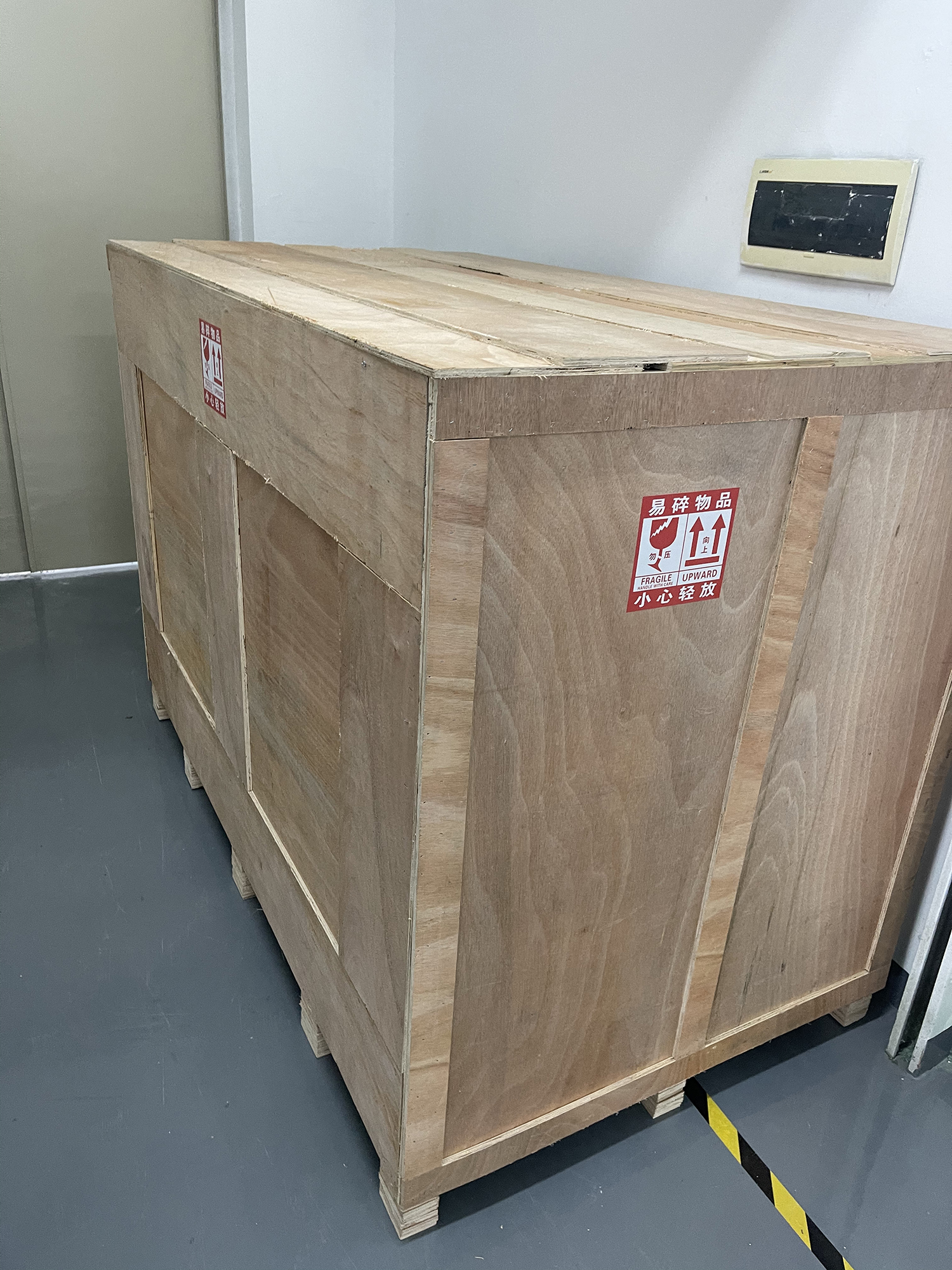 Wooden Case Packing Process