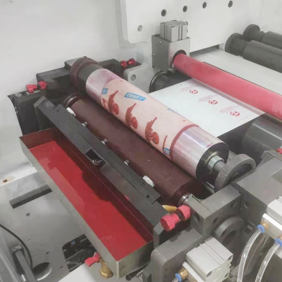 RTML-420 Self Adhesive Label Sticker Magnetic Roller Intermittent Semi Rotary Die Cutting Machine with Flexo Printing Unit