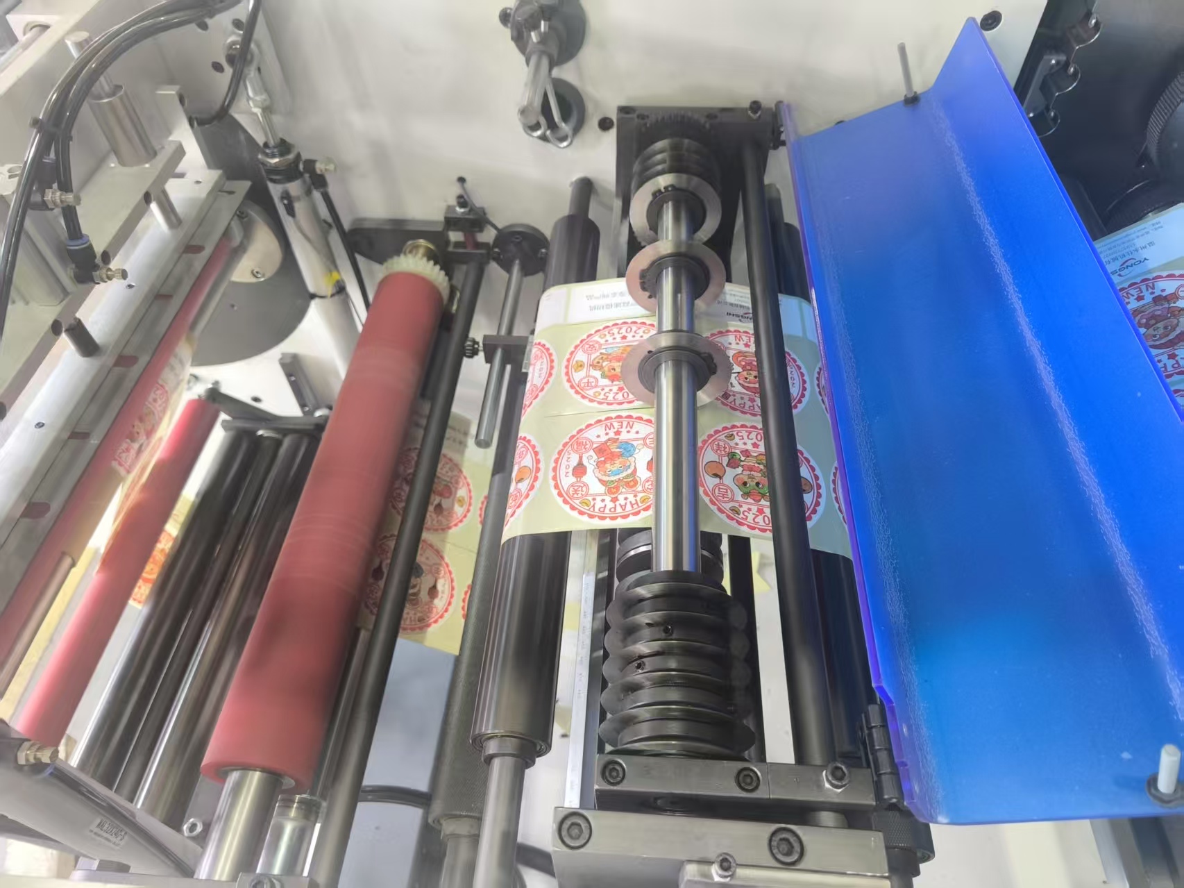 Fully Automatic 350mm-550mm Rotary Die Cutting Machine For No-Glue Blank Label Stickers, High Efficiency Label Cutter