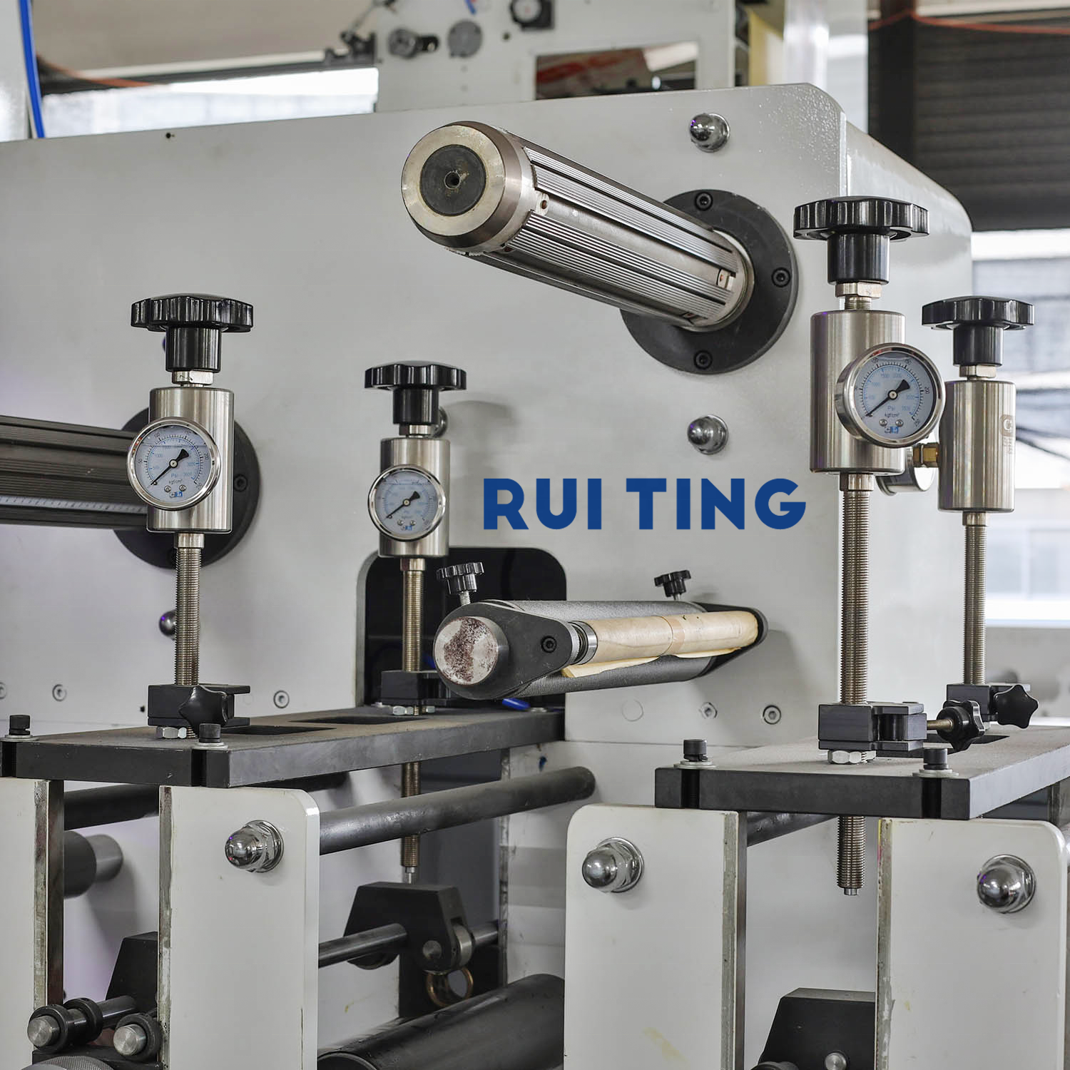 5 Colors Narrow Web Flexo Printing Machine with Laminating and Rotary Die Cutting for Labels