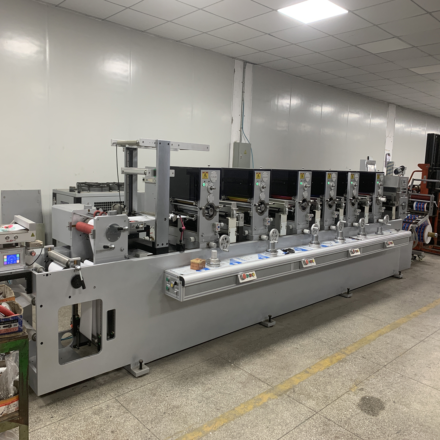 4-7 Colors Letterpress Intermittent Roll to Roll Rotary Printing Machine High Speed Gloss Oil Cold Foil