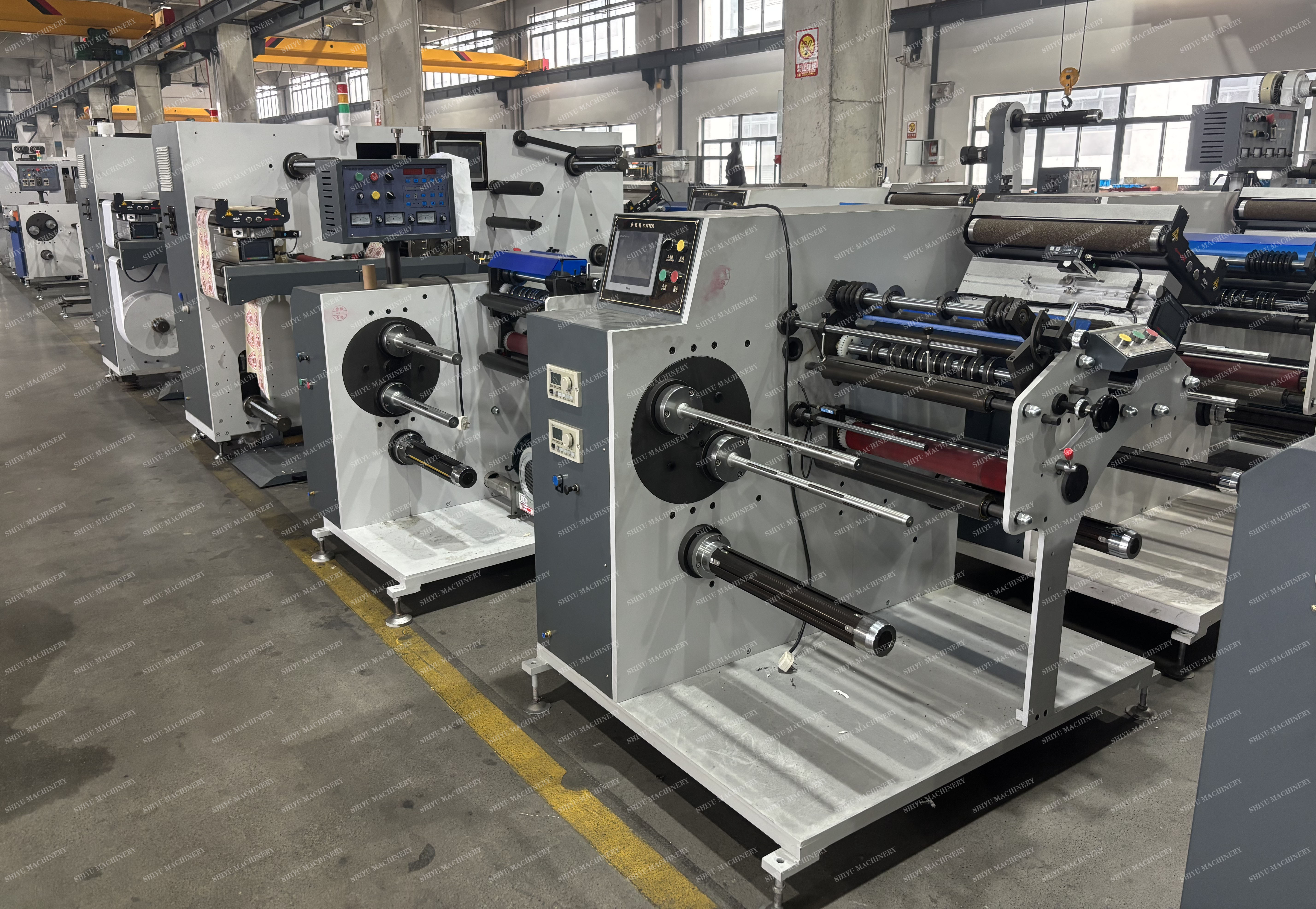 High Speed Automatic Roll 350 Paper Self-Adhesive Label Slitting Slitting Rewindier Machine