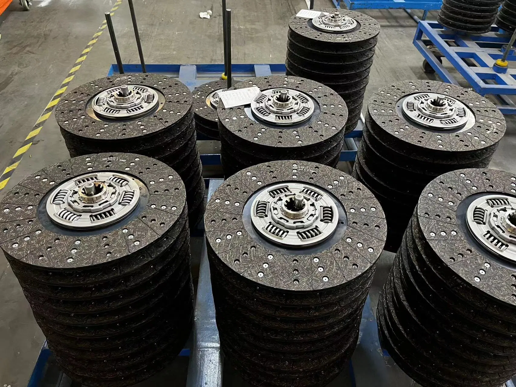 Shacman Truck Drivetrain Spare Parts M3000 F2000 H3000 X6000 X5000 F3000 X3000 Truck Spare Parts for Shacman Truck
