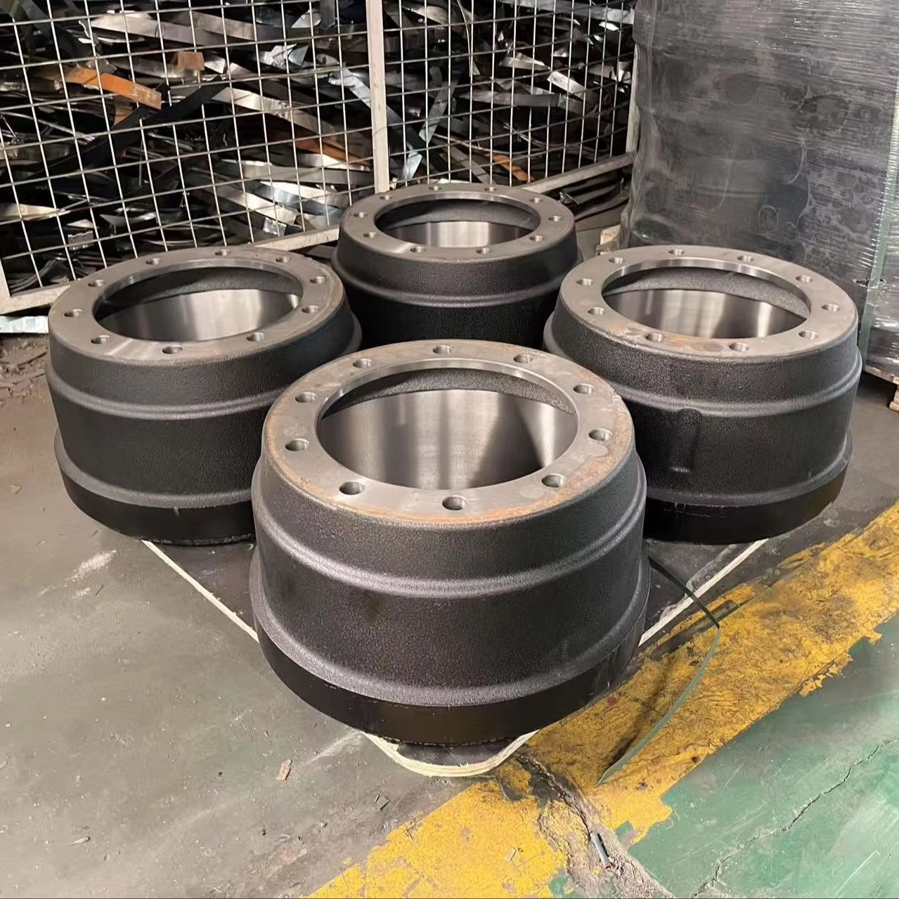 Wholesale New Heavy-Duty Bpw Brake Drum for Trucks &amp; Trailers Parts &amp; Accessories