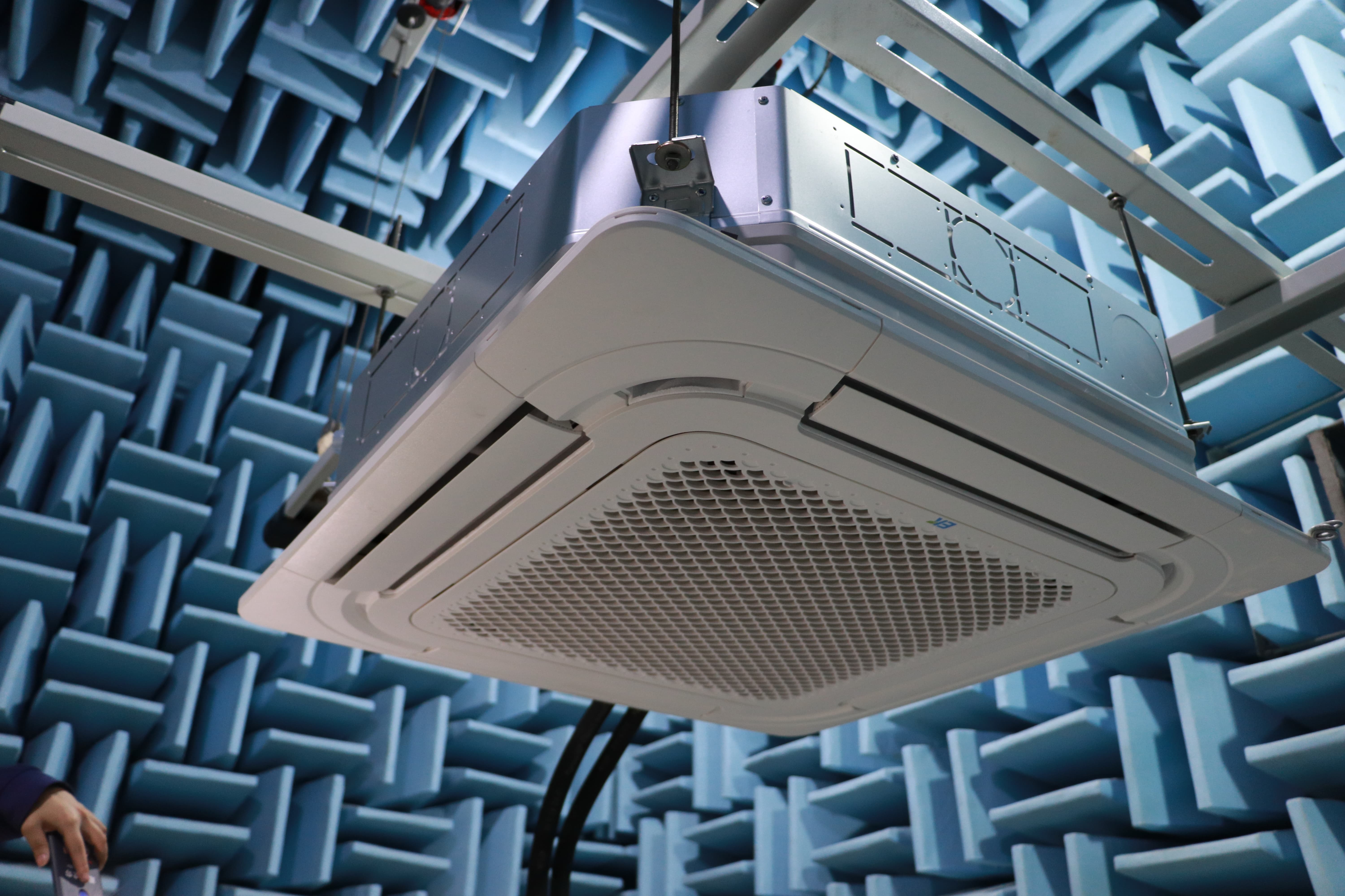 EK Four Way Cassette Split Air Conditioner FCU 220V AC Ceiling Fan Coil Unit for Hotels Restaurants HVAC System Cooling Pump