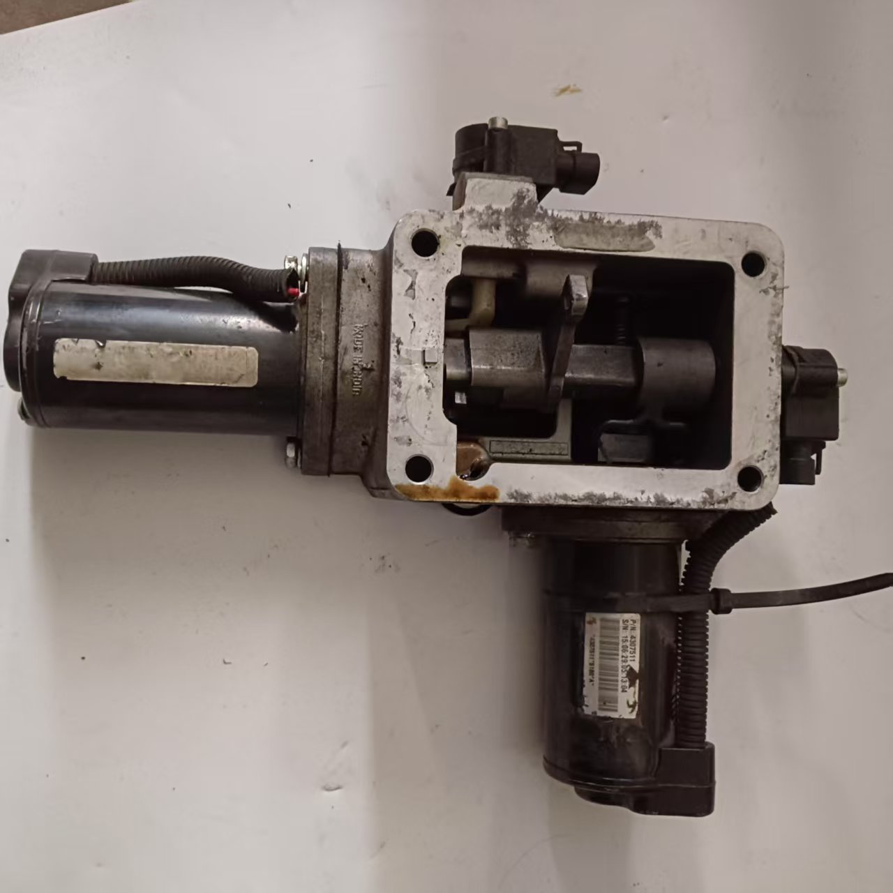 Electric Hydraulic Power Steering System Component - EPS Pump &amp; Actuator Assembly