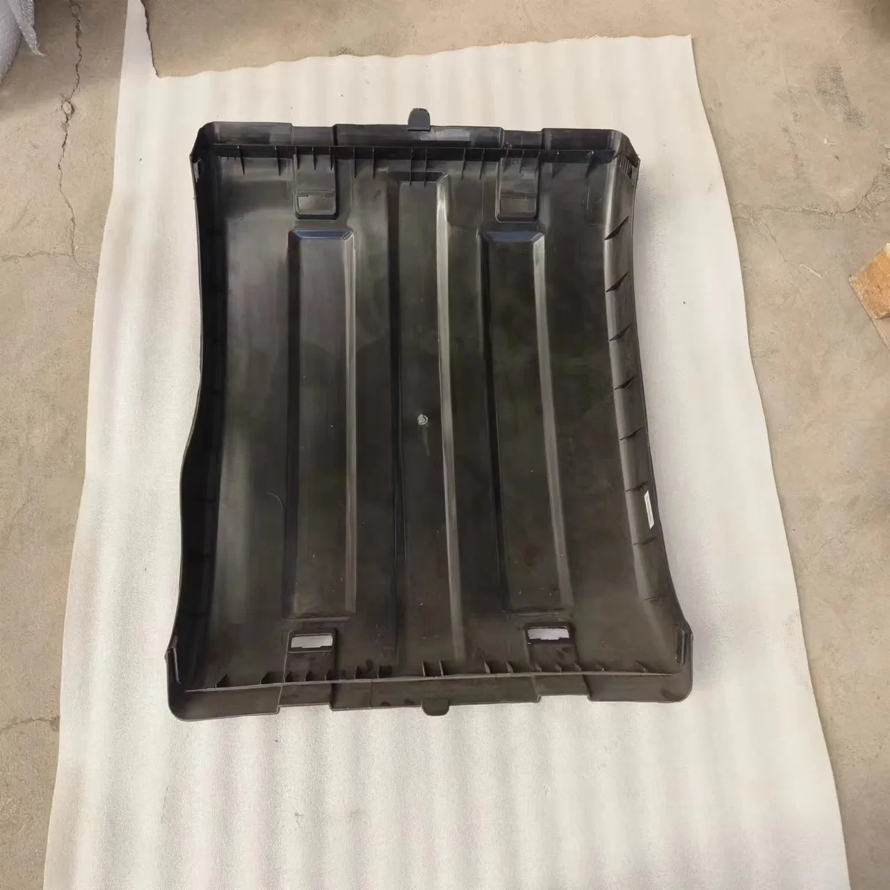 Sinotruk Sitrak T5g C7h Truck Parts Drivetrain Fender Upper Wg9925955070