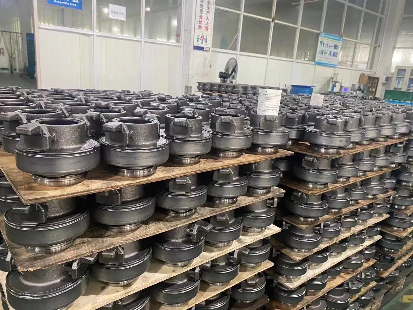 Shacman Truck Drivetrain Spare Parts M3000 F2000 H3000 X6000 X5000 F3000 X3000 Truck Spare Parts for Shacman Truck
