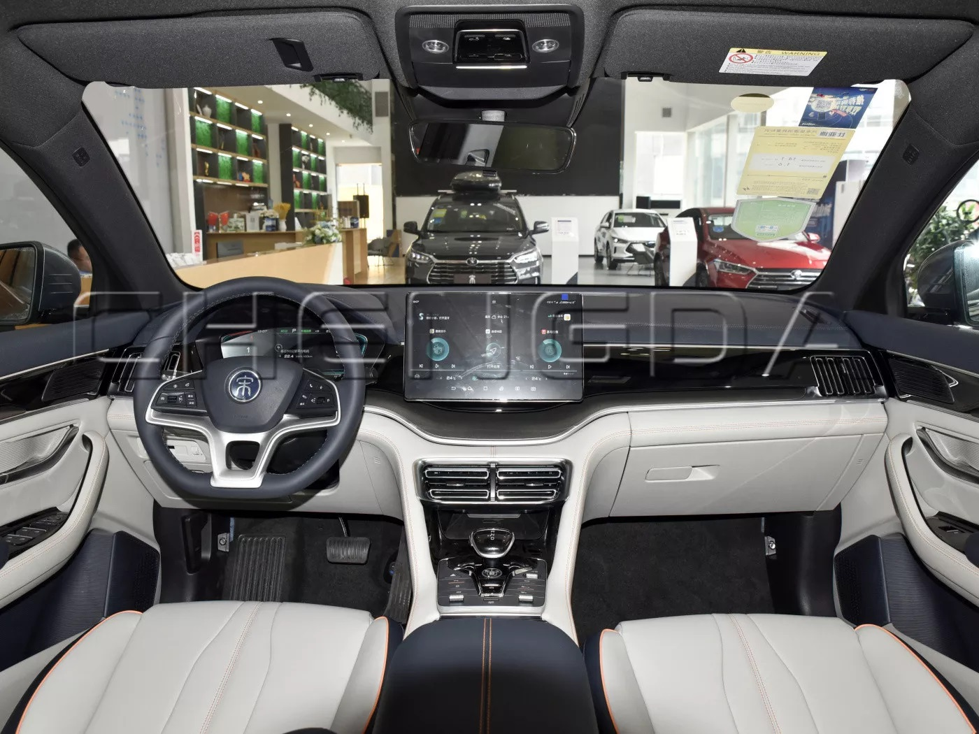 Interior 3
