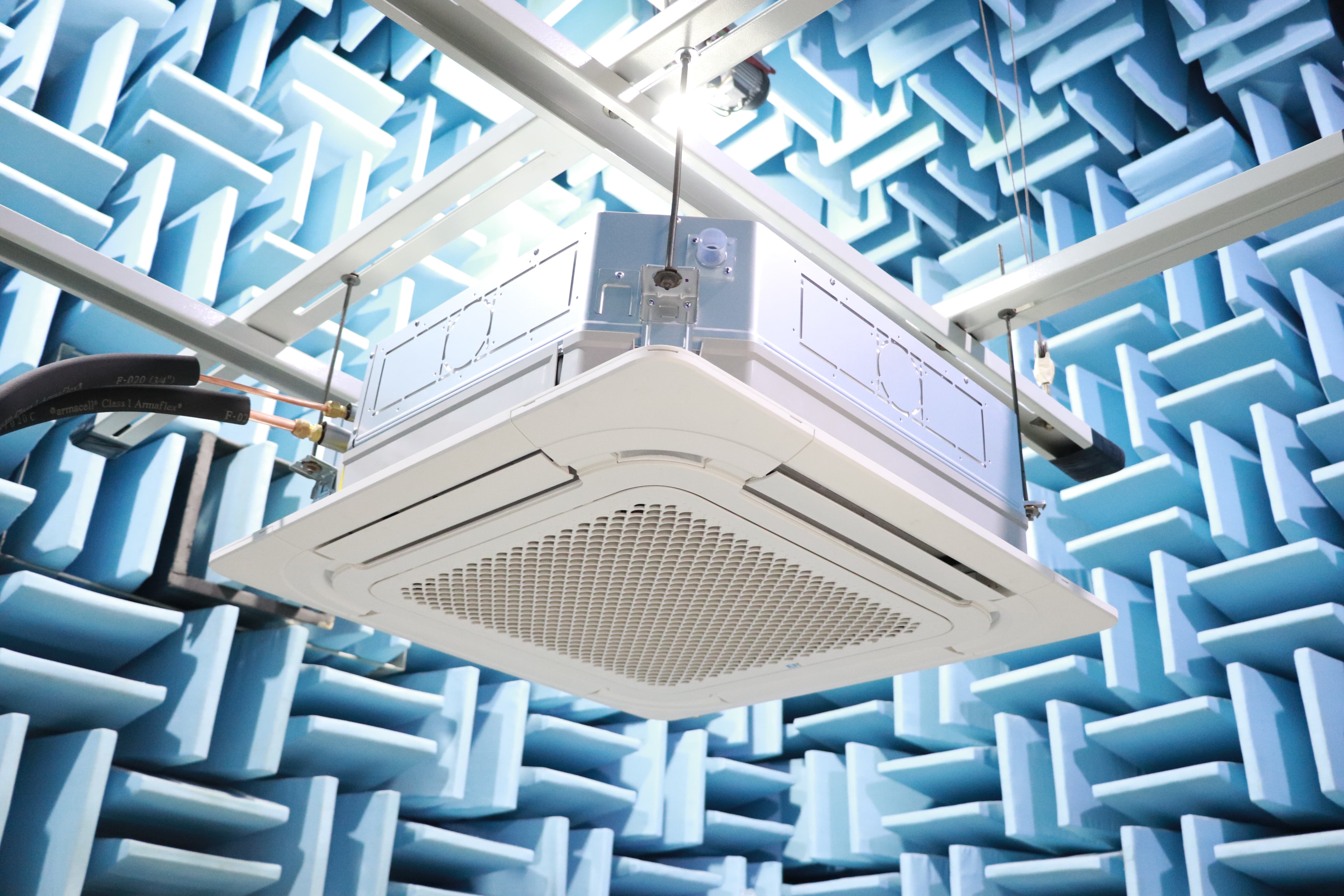 EK Four Way Cassette Split Air Conditioner FCU 220V AC Ceiling Fan Coil Unit for Hotels Restaurants HVAC System Cooling Pump