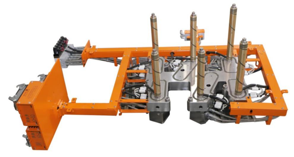 China Manufacturer of Hot Runner System for Automotive Interior Parts, ISO9001 Certified, Long Service Life