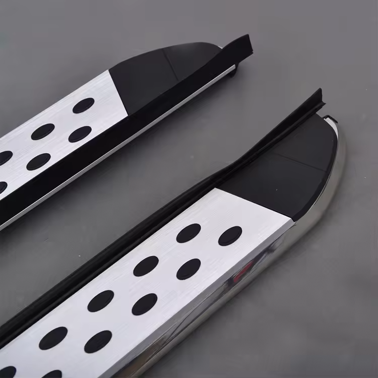 OEM Style High Quality Hot Selling Black Luxury Aluminum Side Steps Running Boards for for 2024