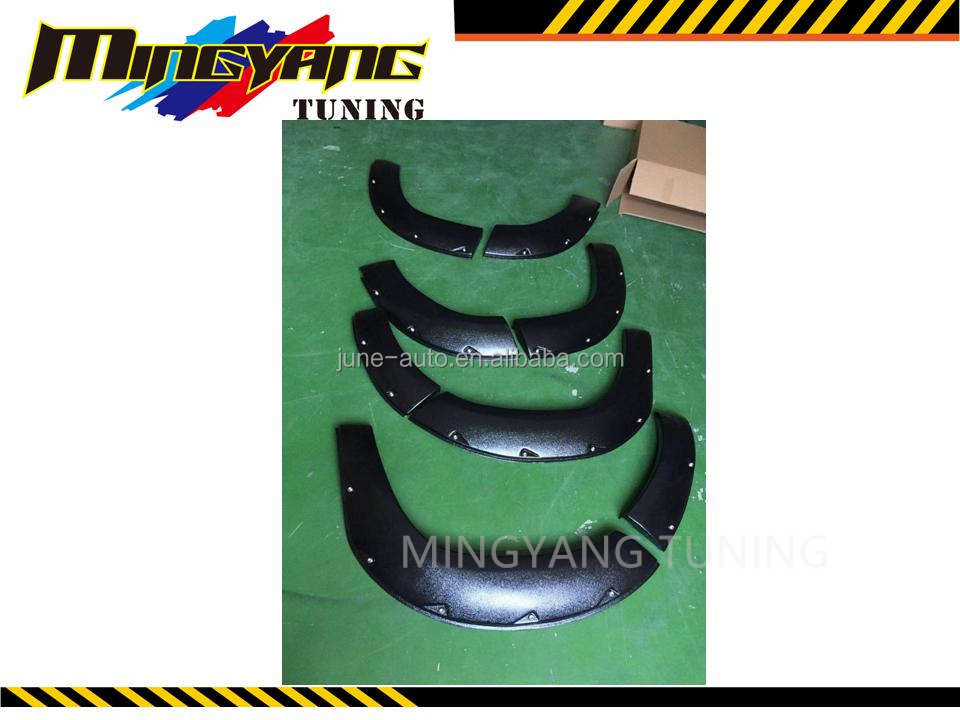 Auto Parts Fender Flare Wheel Arch for Toyota Fortuner 2016-2018