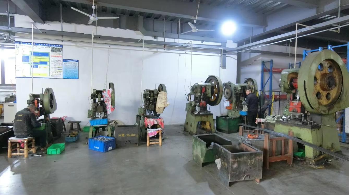Metal punching press machine for automotive parts stamping at Macajor factory