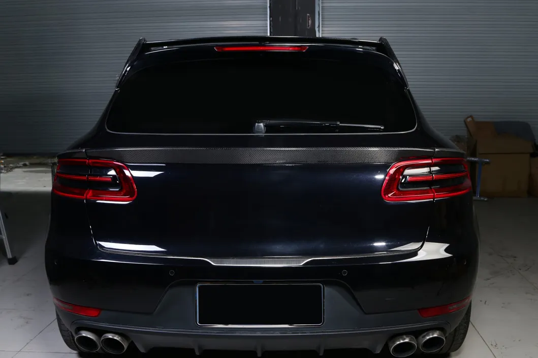 Aerodynamic Exterior Wing