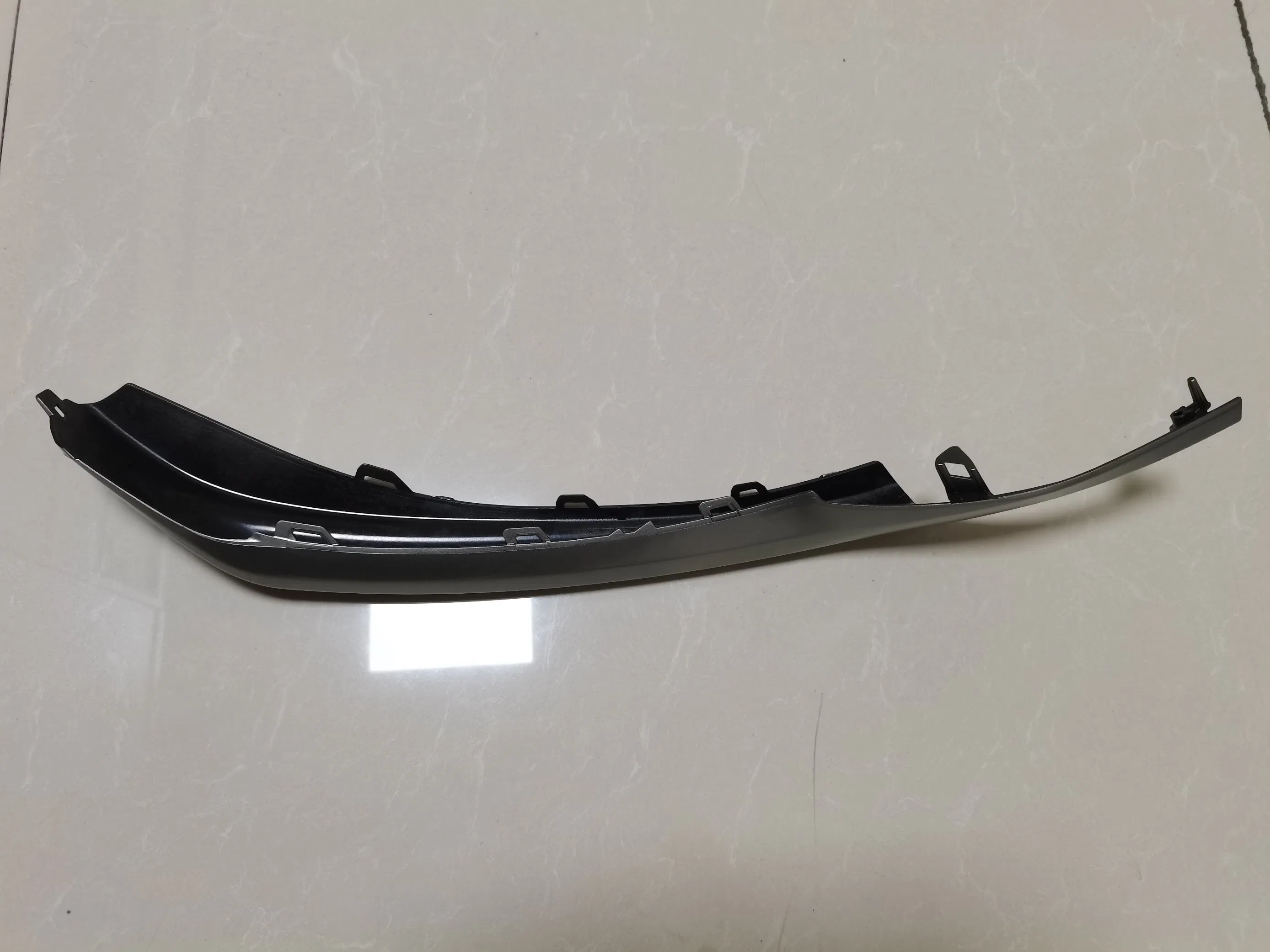 Auto Parts/Car Accessories Body Kit Front/Rear Bumper Rear Light Grille Mud Guards for Camry 2021 USA Se Xse