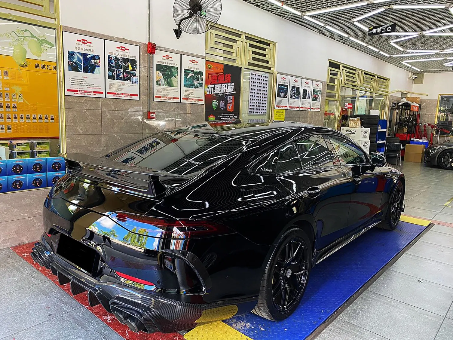 for Mercedes Benz Gt50/53 Dry Carbon Fiber Side Skirt Auto Part Car Body Kit