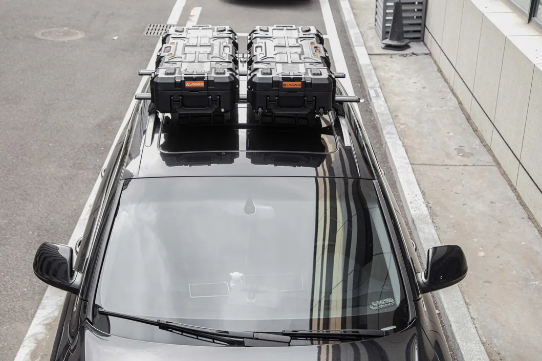 Universal Roof Box