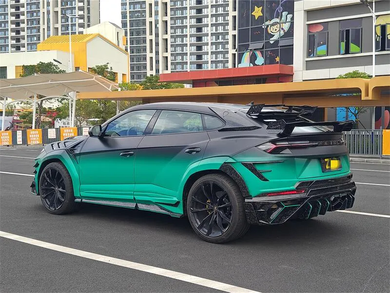 Lamborghini Urus Carbon Fiber Spoiler 8