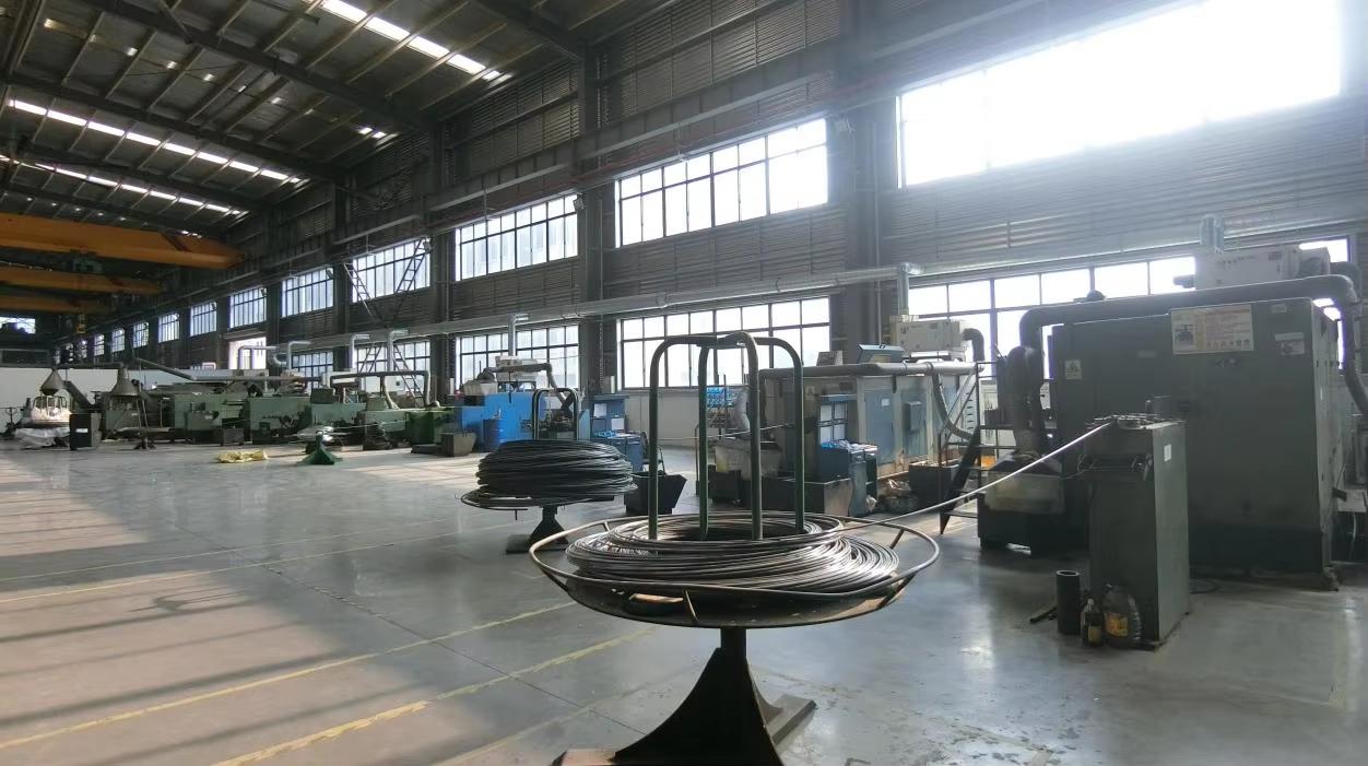 Cold heading manufacturing process for automotive fasteners at Macajor Auto
