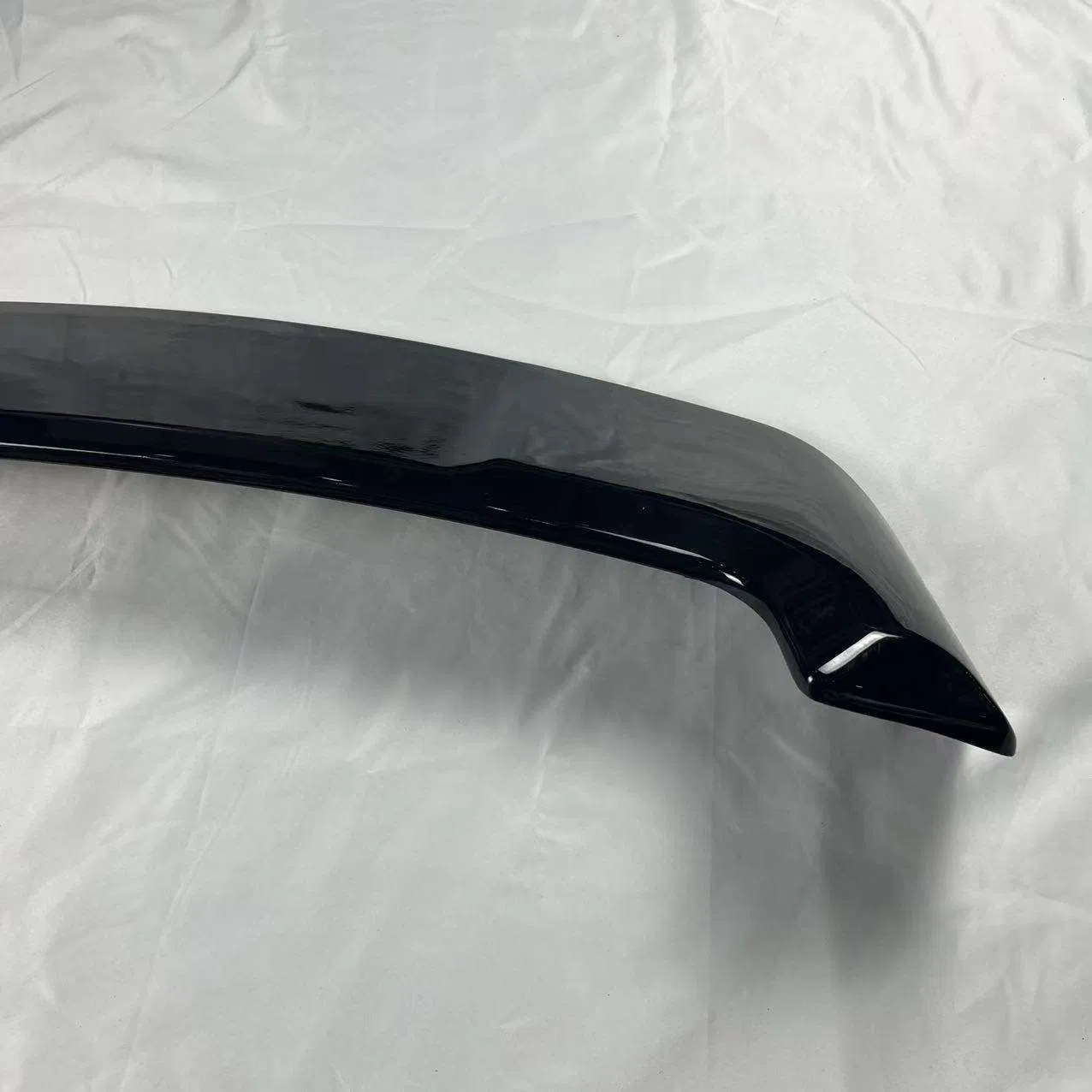 Body Kits Car Parts Carbon Fiber Tail Wing for Mitsubishi Outlander