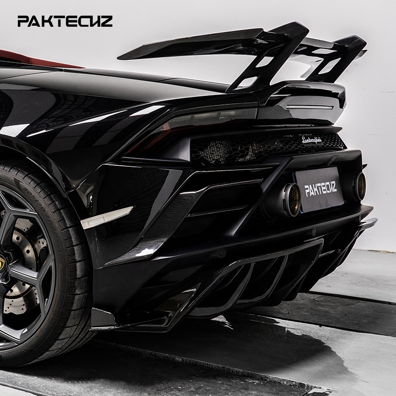 Paktechz Dry Carbon Fiber Rear Diffuser Bumper Spoiler Lip Auto Parts Body kit for Lamborghini Huracan EVO AWD 2019-