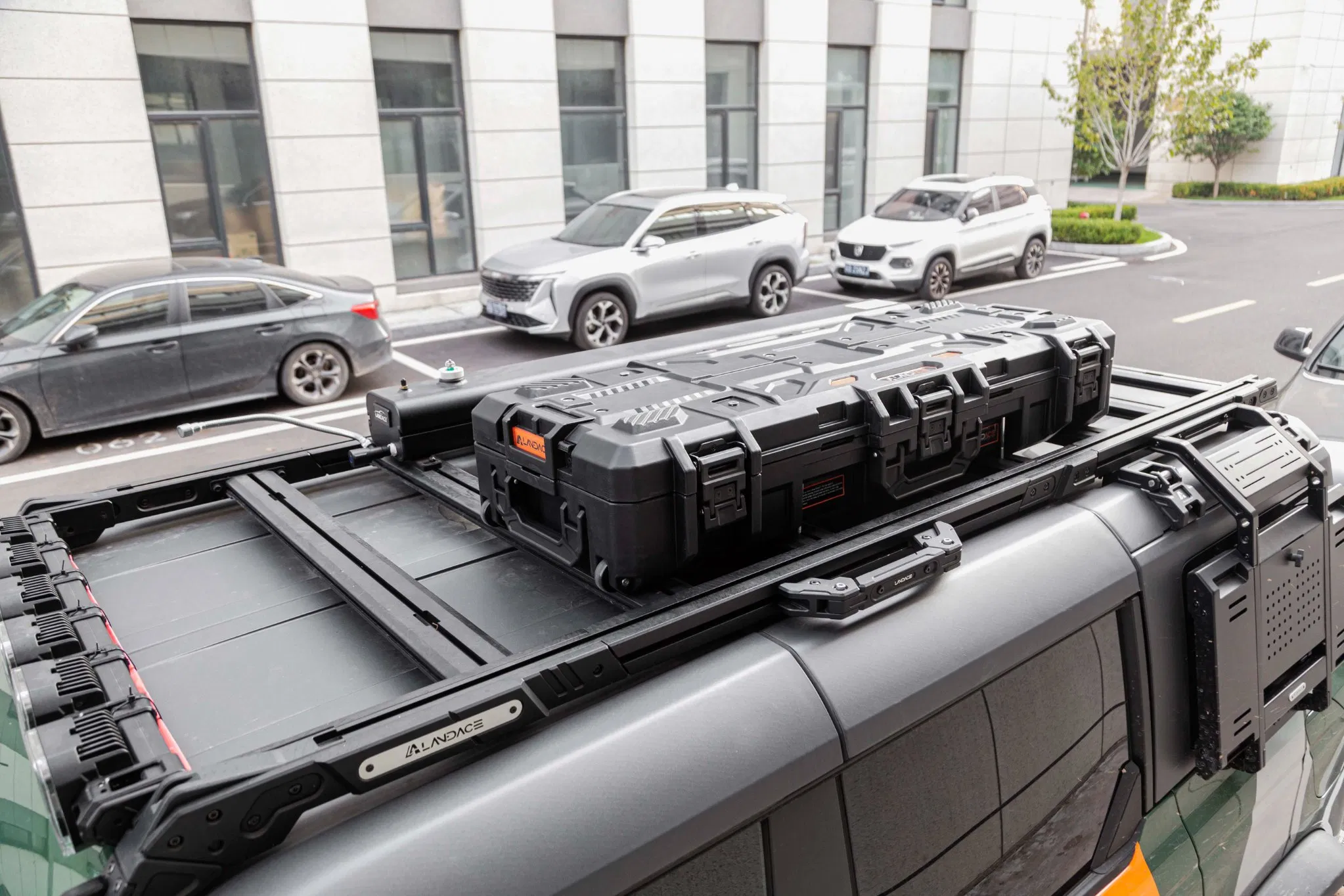 Storage Box Car Roof Cargo Camping Box Lockable Tool Boxes