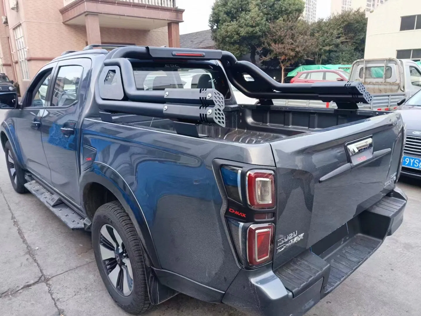 Universal Car Accessories 3# Roll Bar Bed Ladder Rack for Pick up Truck