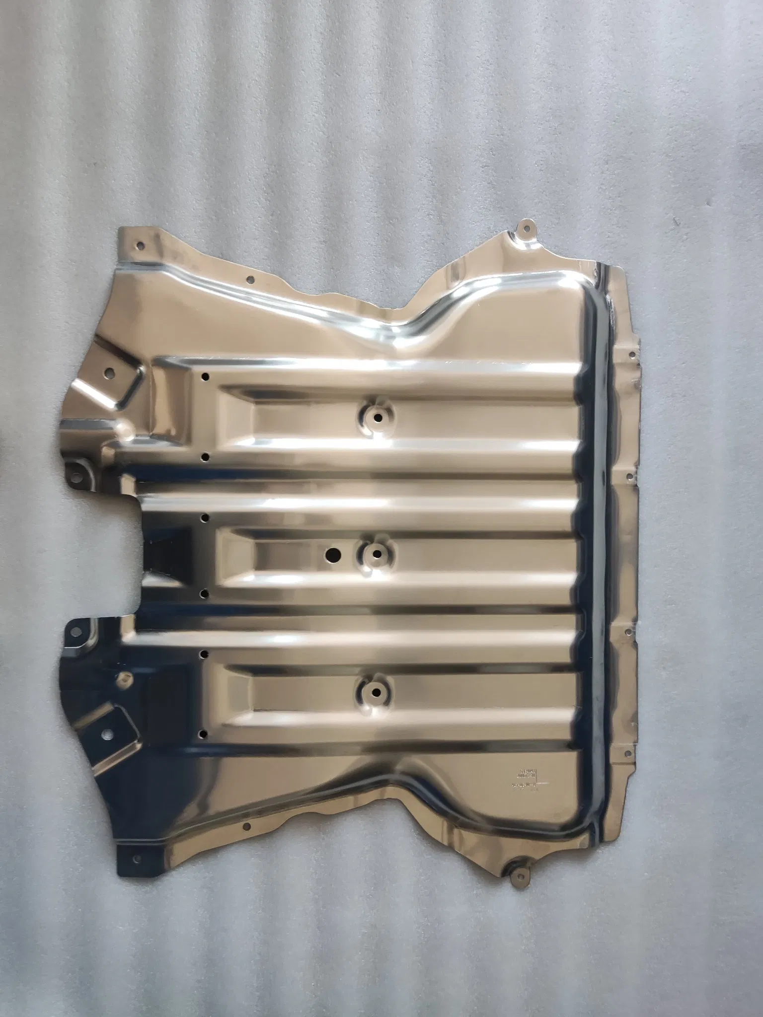 Aluminum Car Accessories OEM Auto Engine Shield Engine Guard Skid Plate for G38 31146884048