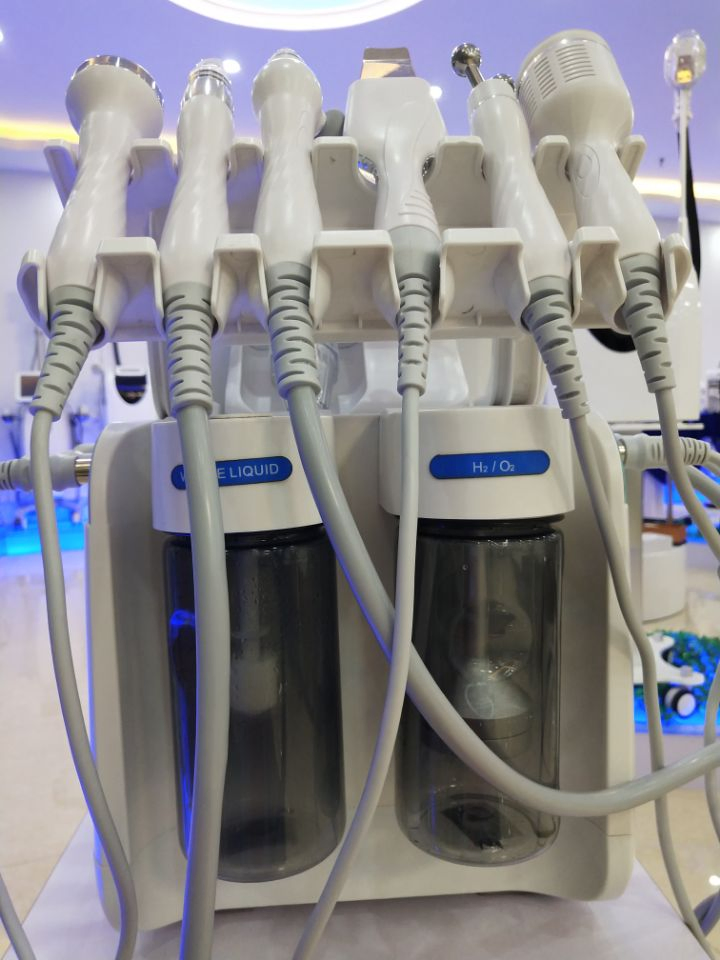 6 em 1 Dispositivo Facial de Beleza Hydra com Jato de Peeling Aqua e Martelo Frio RF