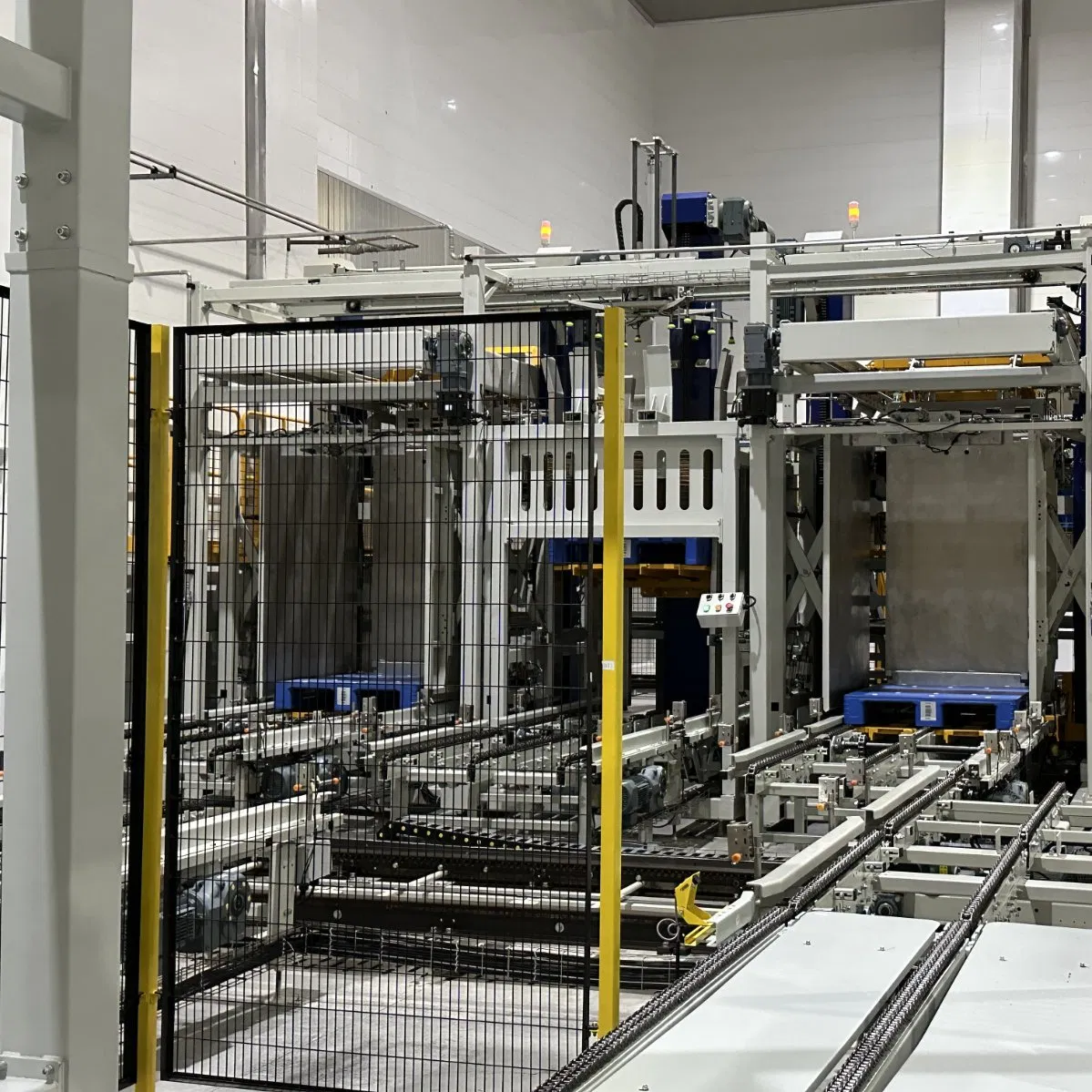 Sistema de Descarregamento Automático de Latas de Alimentos em Alta Velocidade