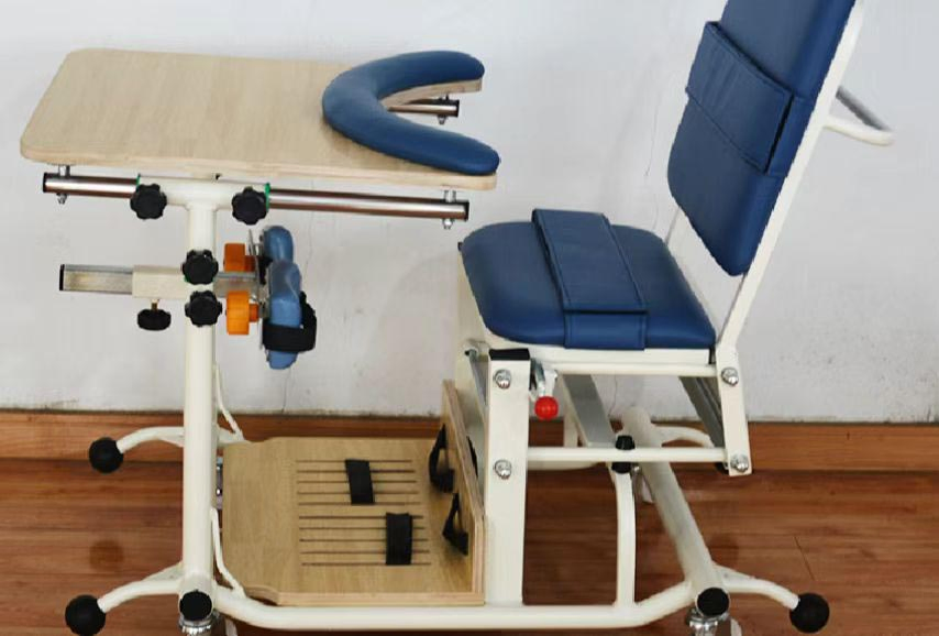 Protecting Incline Tiltable Standing Frame Rehabilitation Equipment for Cerebral Palsy Children