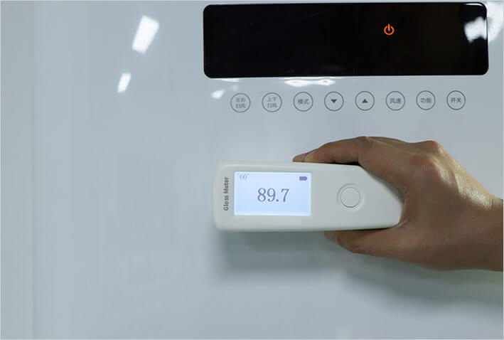 Gloss Measurement Device for Laboratory and Industrial Applications