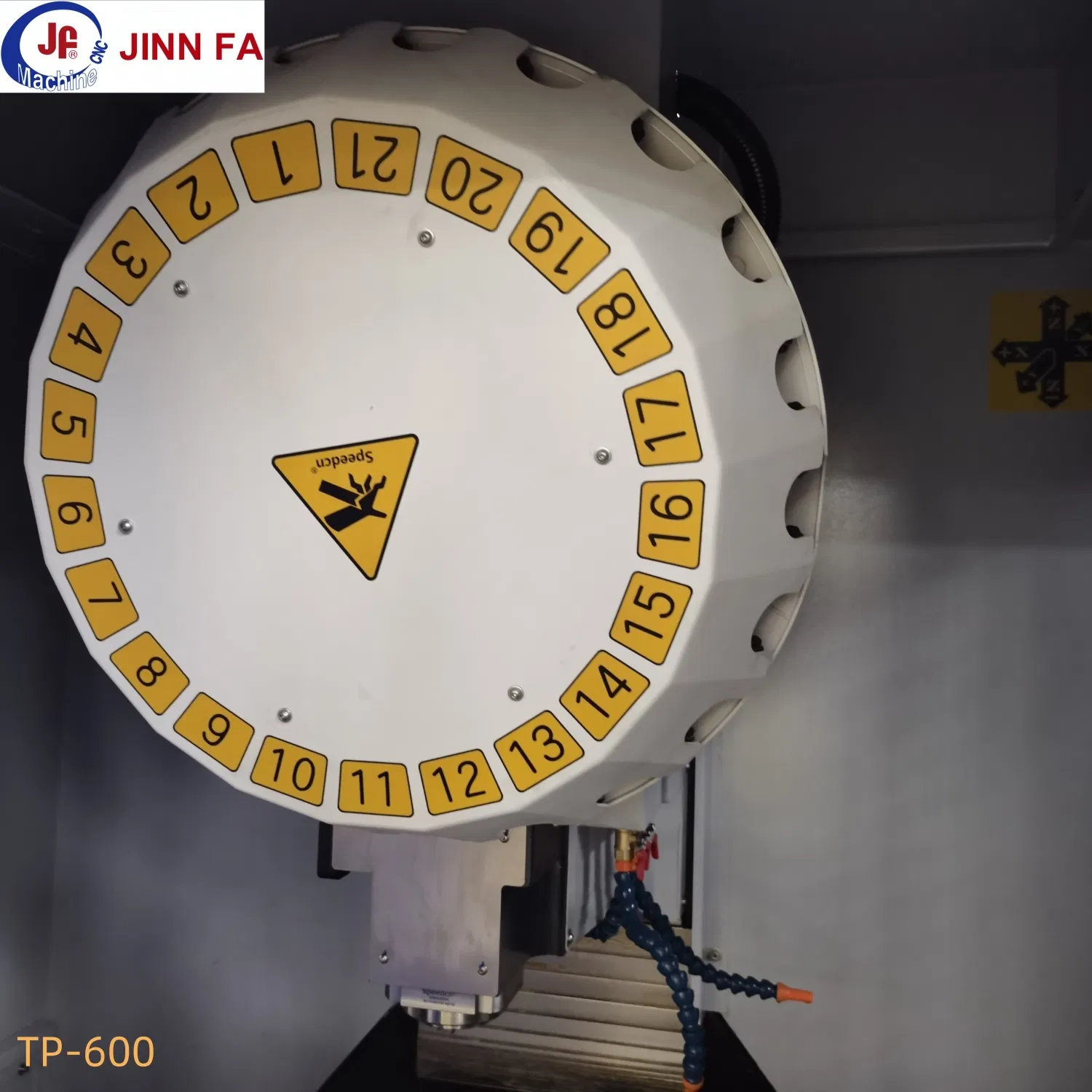 JINNFA TP-600 CHINA High Efficiency Customized Machining Center Vertical CNC Drilling and Tapping