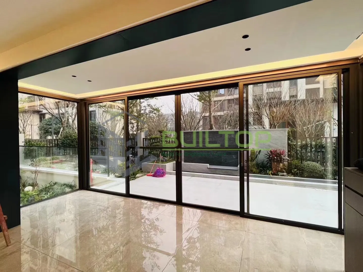 Aluminum Three Tracks Narrow Sliding Glass Doors Slim Frame Sliding Door