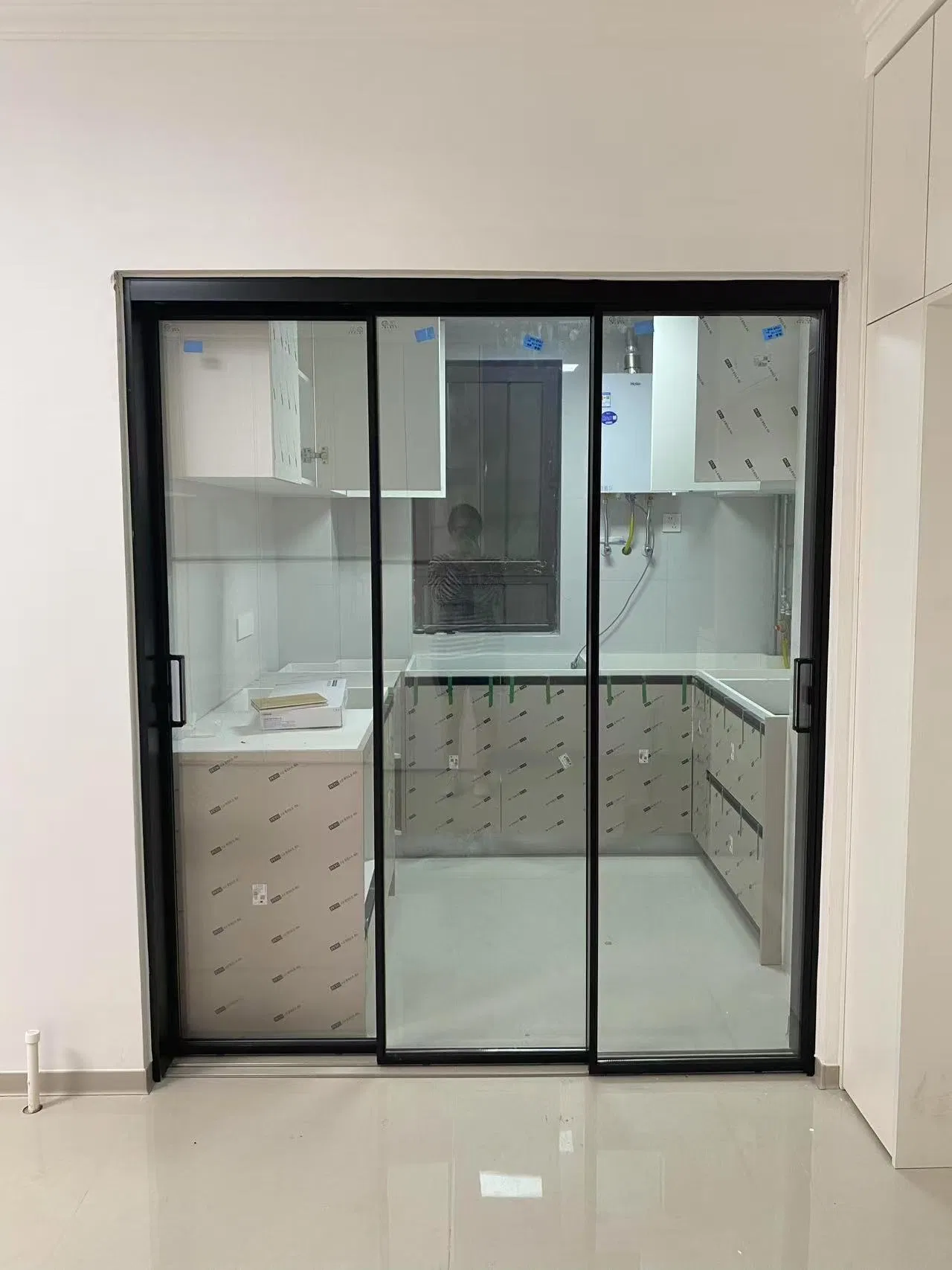 Modern Design Aluminum Alloy Three Tracks Narrow Slim Frame Patio Low E Tempered Glass Double Glazed Sliding Door