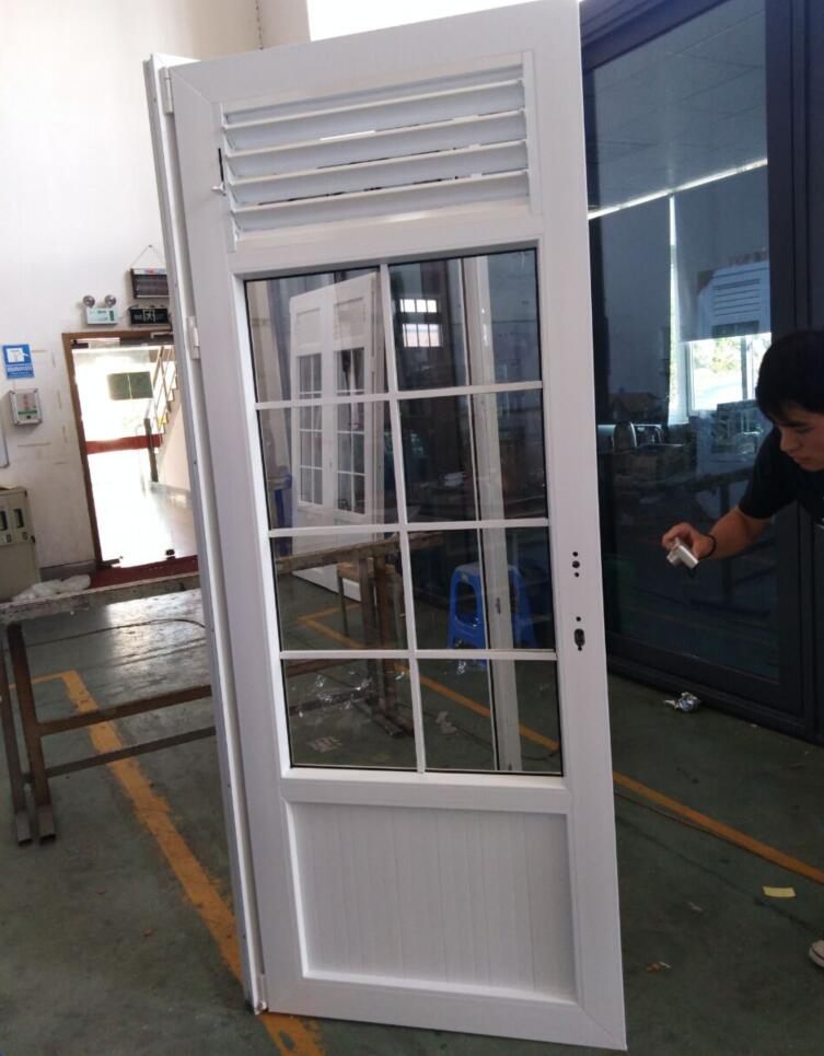 High Quality Caribbeans Hurricane Impact Waterproof UPVC Vinyl Casement Glass Door with Adjustable Ventilation Louver