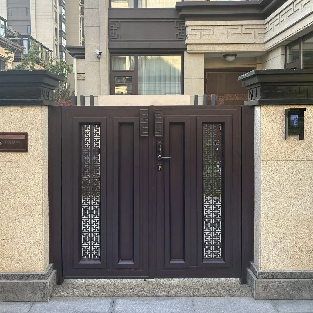 Minimalist Aluminum Garden Gate - Matte Black Geometric Design for Modern Villas