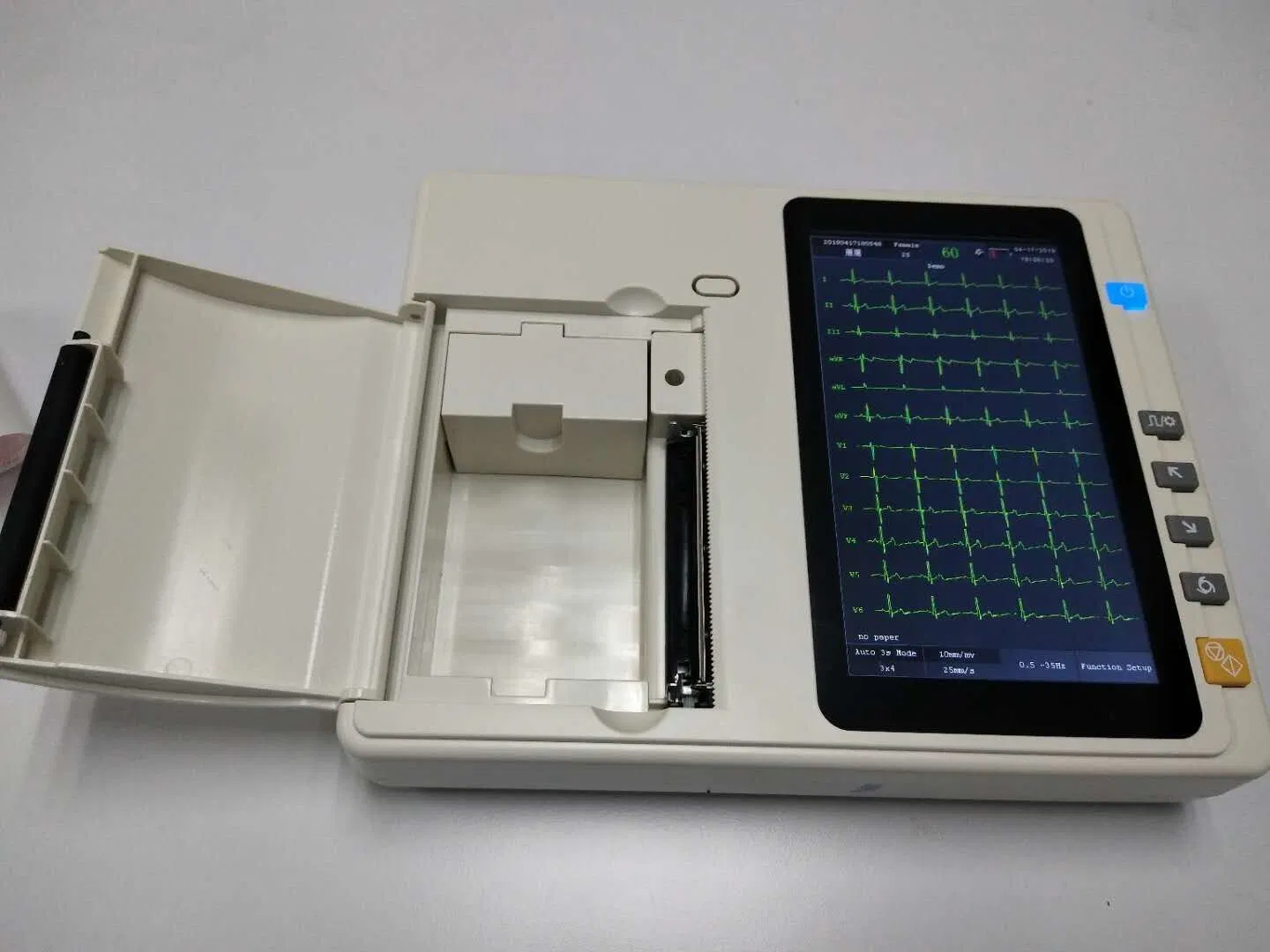 Precio de máquina de ECG de todos los tipos digitales 3-Channel máquina de ECG ECG/EKG