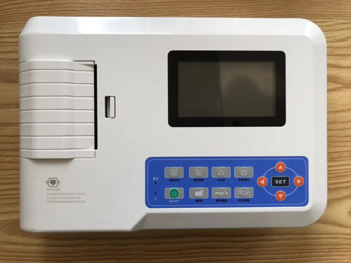 Monitor ECG inteligente para la salud en el hogar y clínicas profesionales
