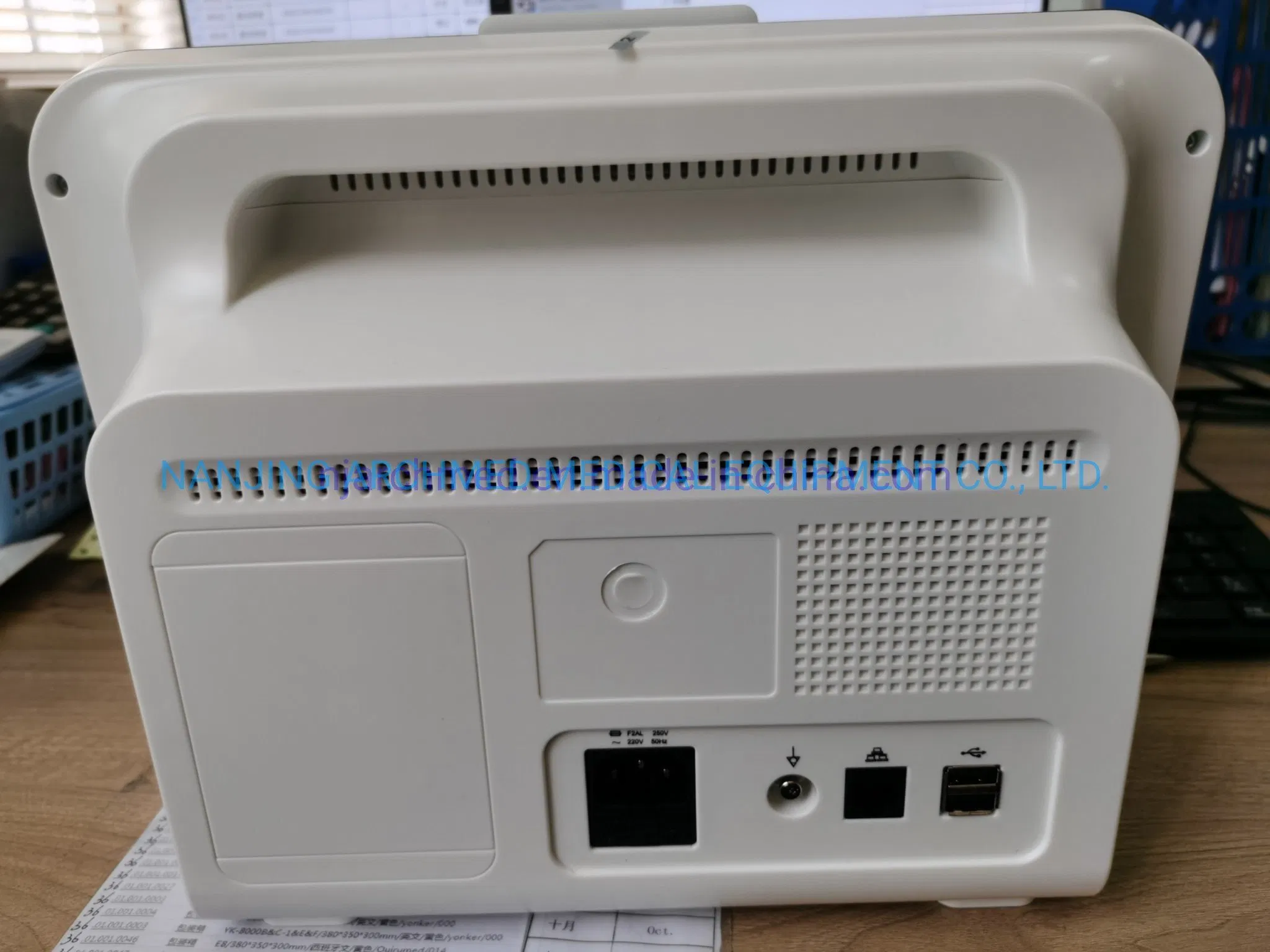 Equipo Hospitalario Monitor Portátil de Signos Vitales ECG ICU Multíparametro para Paciente Portátil con 12.1&prime; &prime; Pantalla TFT a Color para Adulto Pediátrico Neonatal