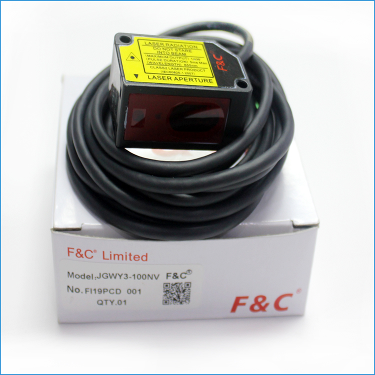 High-Precision Laser Displacement Sensor for Robotic Welding Solutions