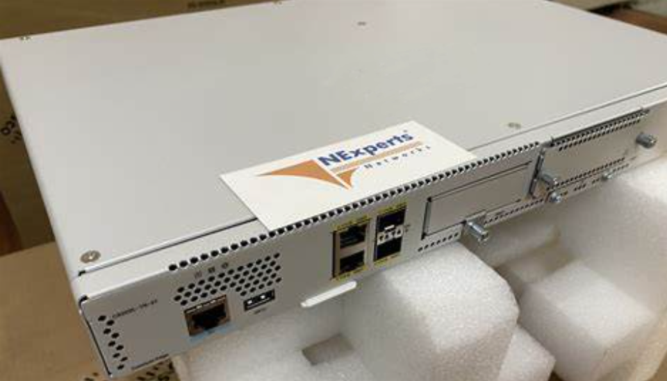 C8200L-1n-4t C8200L 1ru W/ 1 Nim Slot and 4 X 1-Gigabit Ethernet Wan Ports C8200 Series Edge Platforms C8200L-1n-4t