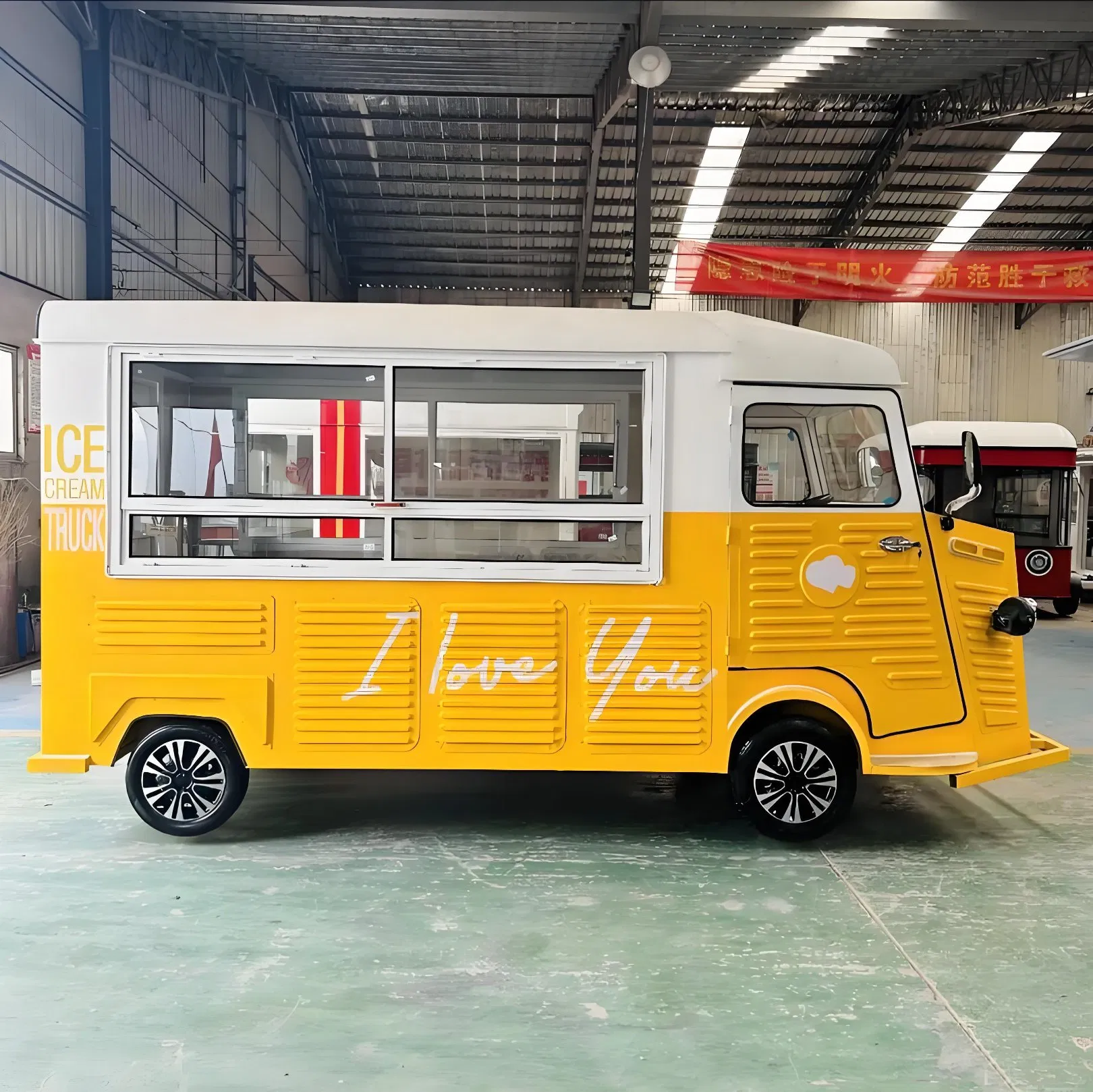 Mobile Kitchen Used Electric Food Catering Van Vintage Ice Cream/Coffee Street Food Vending Van