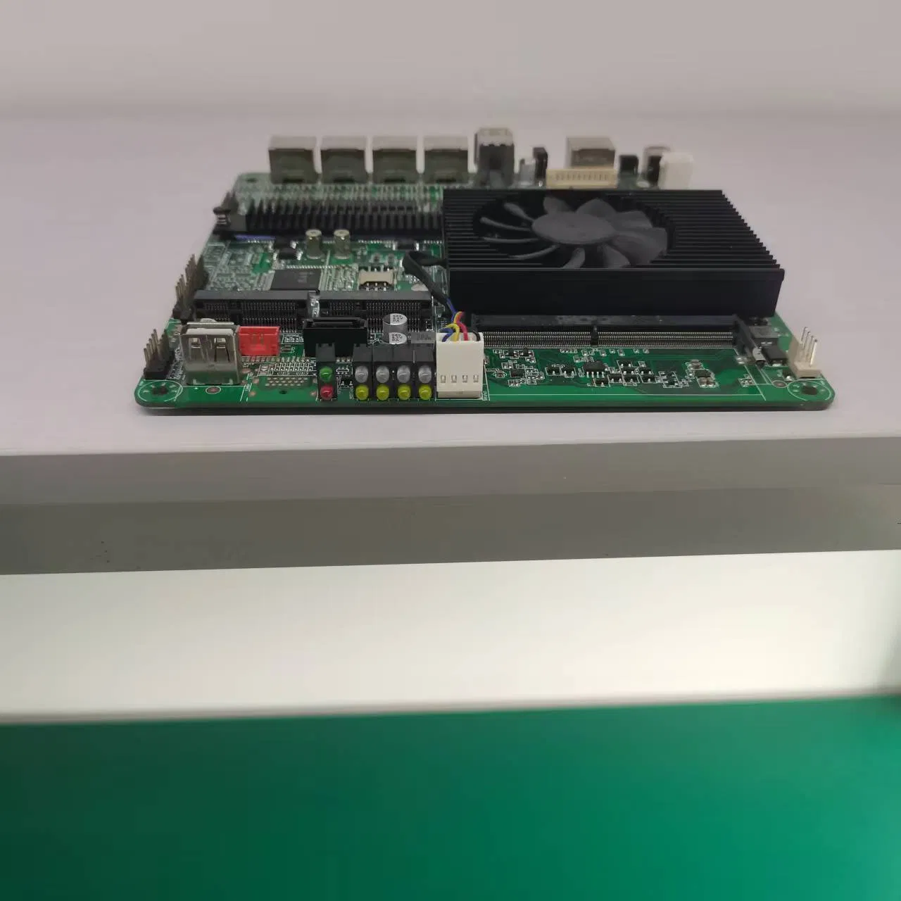 Industrial-Grade 4LAN 2.5g Network Port Edge Computing Motherboard Intel J6412 Quad-Core/Elkhart Lake Dual-Display HDMI + VGA 5g Module Expansion