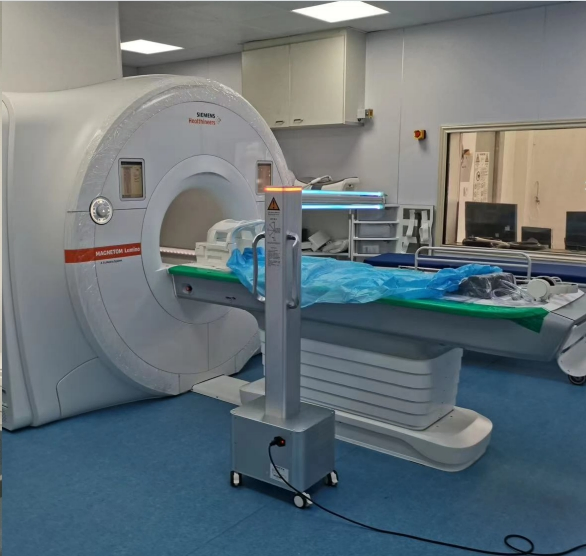 High Sensitivity to Ferromagnetic Metals for Medical Use in MRI