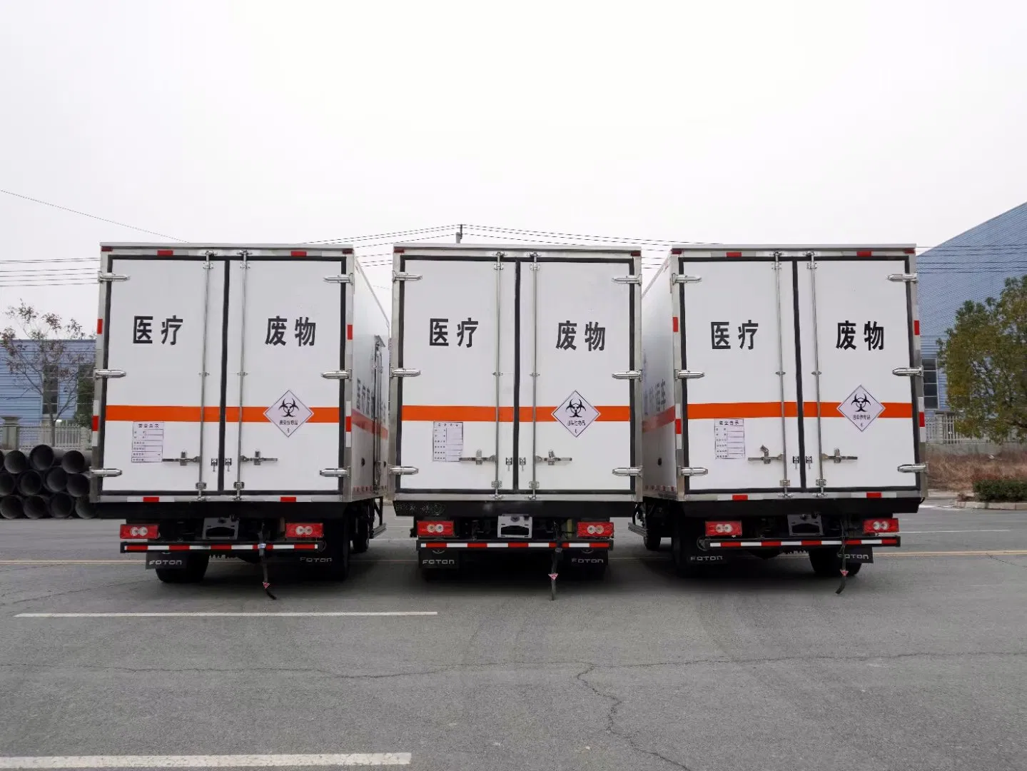 Factory Price Small Mobile Seafood Freezer Refrigerated Insulated Van Truck 1 Tone Electric Cargo Light Food Truck Van