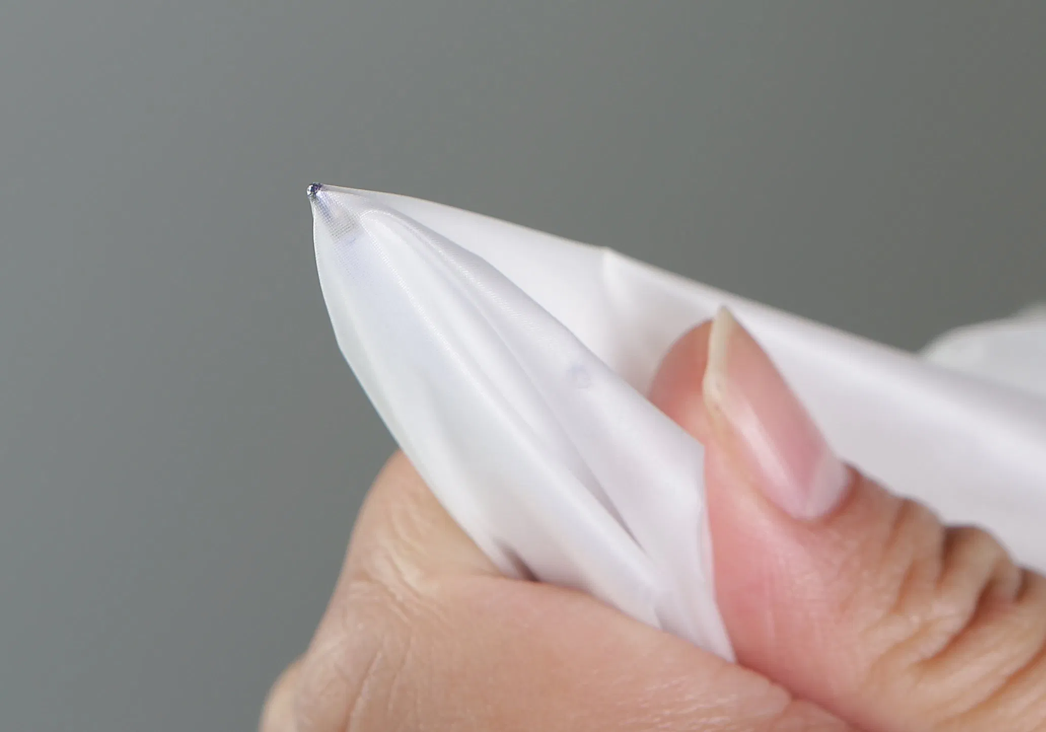 Disposable Aprons of Choice for Most Household Cleaning