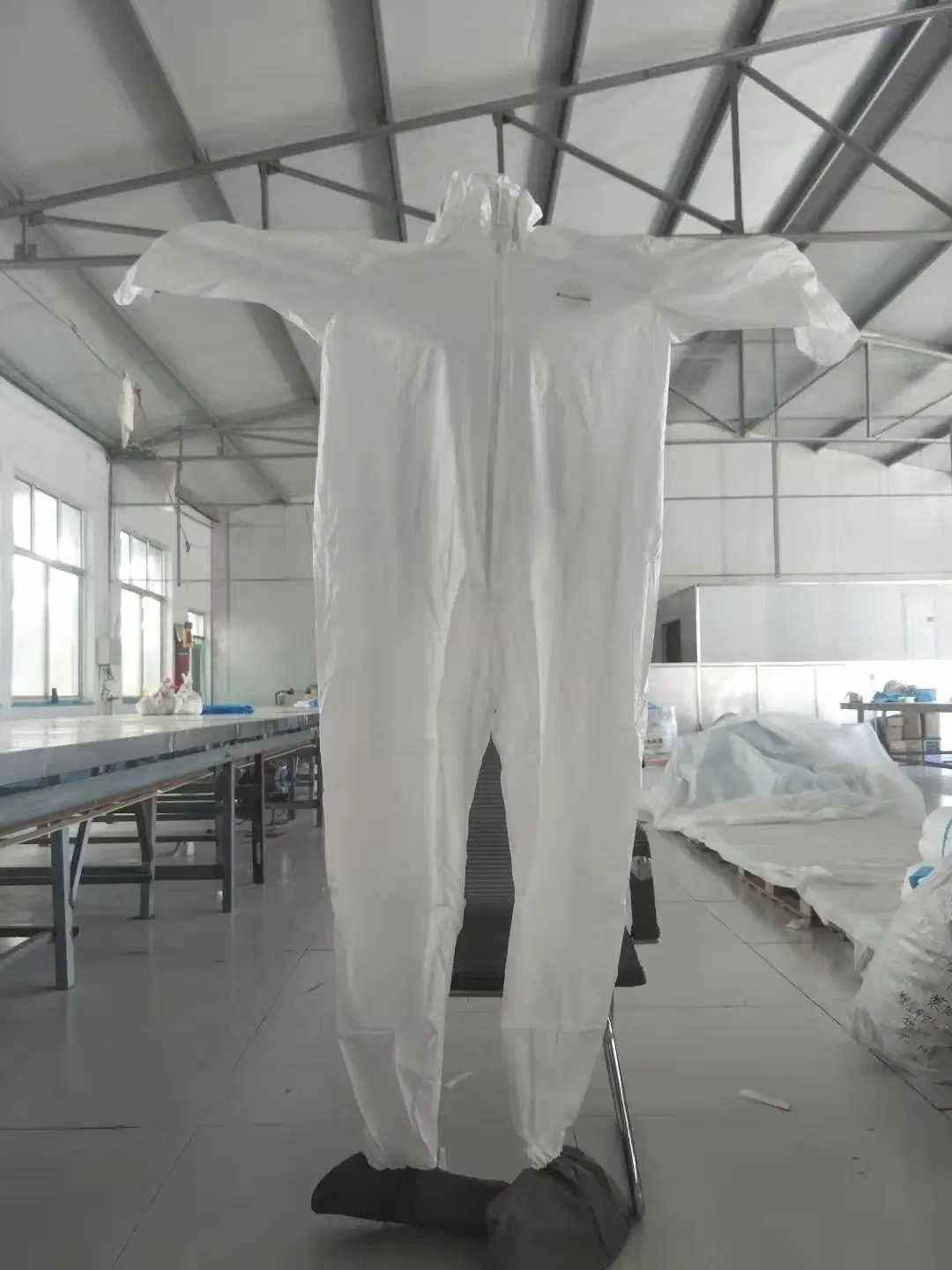 &nbsp;Disposable Microporous Protective Chemical Waterproof Hooded Suits